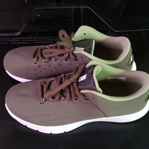 Brand new Nike Lunarlon mens shoes Sz 11.5